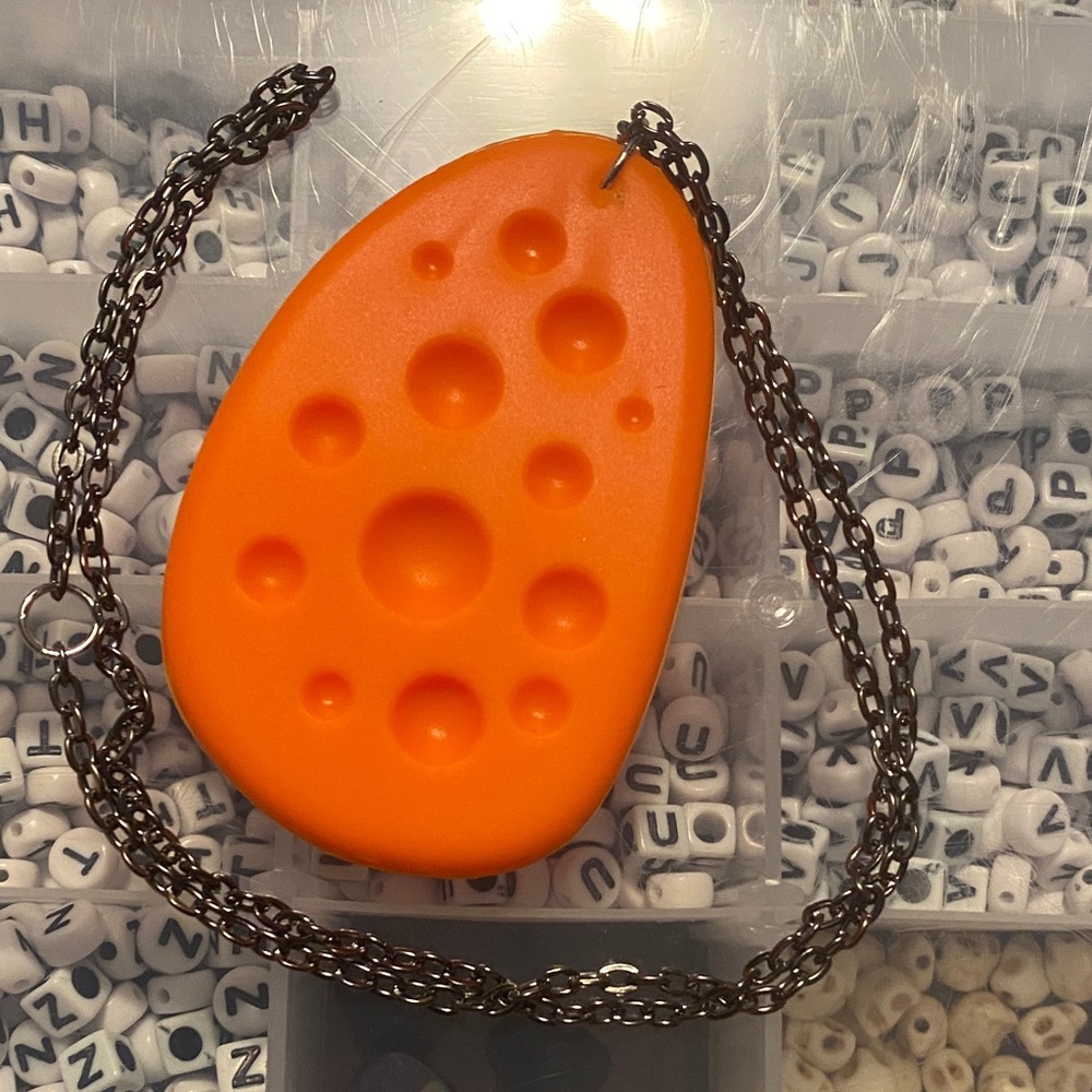 Dotted silicone necklace for autism [READ DESC.]